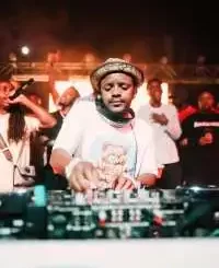 Makhadzi – Nne Ndo Naka ft. Kabza De Small (Instrumental)