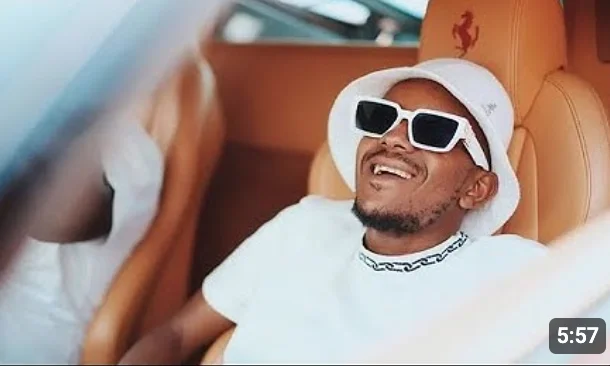 Kabza De Small & Mr JazziQ – iMOTO ft. Dj Maphorisa , Scotts Maphuma , Uncool MC Ricky Lenyora Kabza De Small & Mr JazziQ – iMOTO ft. Dj Maphorisa , Scotts Maphuma , Uncool MC Ricky Lenyora